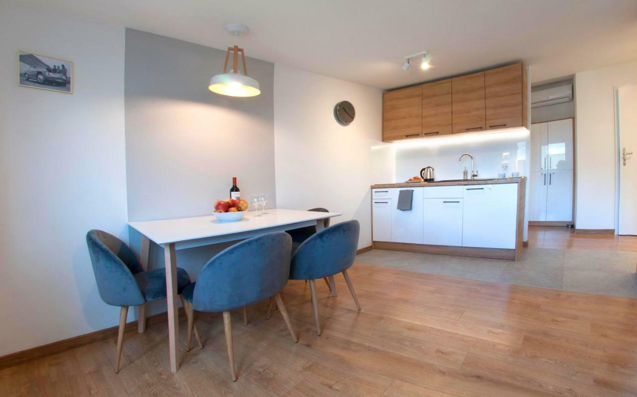Senatorska Apartment Варшава Екстер'єр фото